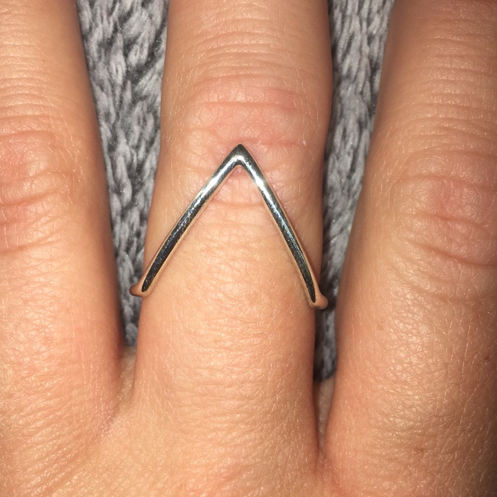 Sterling Silver V Ring - image 2